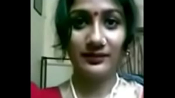 Desi istri Bengali montok dengan payudara besar bikin mupeng