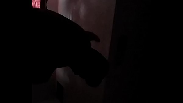 Cowok Hmong ngewe cewek pijat Cina di kamar tersembunyi, direkam diam-diam