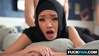 Jade Kimiko & Parker Ambrose: HIJABI Kena Kenalin Budaya Amrik, Hot Banget!