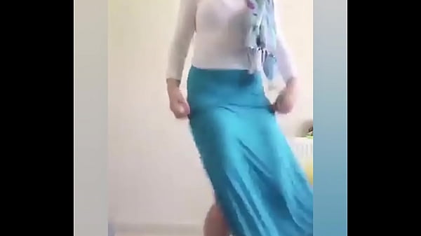 Tarian Arab bikin meleleh, goyangannya bikin ngilu di perut.