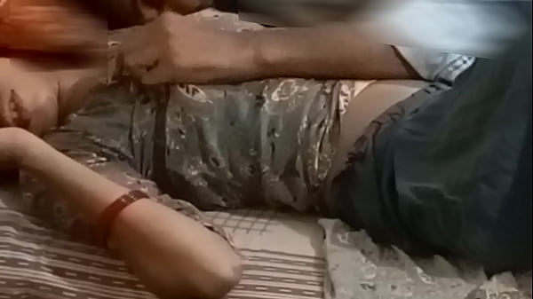 Jija sama saali, malam panas di kamar, desi MMS bikin ngilu.