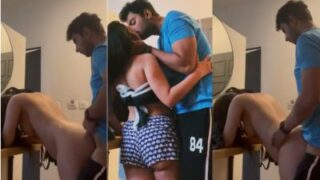Ngentot tembus dalem cewek seksi di video MMS India