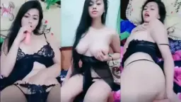 Siapa tahan liat Miss VC unyu colmek basah di SugarLive, bikin meleleh!