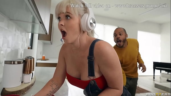 Nonton Cewekku Ngentot Anal Besar Banget!! – Kay Carter, Delilah Day / Brazzers / tonton full di www.brazzers.promo/ana