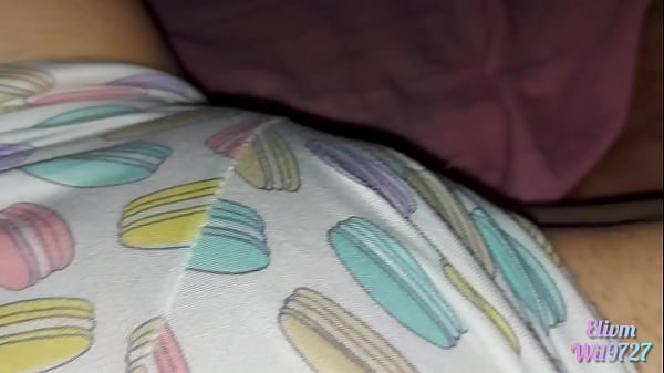 Xxx desi ngentot sama temen suami, memek kecil ketat | ngomong kotor bahasa hindi | Elivm