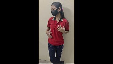 Desi cewek India cantik, memek sempit digenjot om tiri kontol besar, video bokep keluarga India MMS