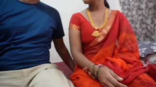 25 साल की कोमल टीचर ने अपने स्टूडेंट के साथ किया गरमागरम सेक्स, सुनो कैसे मचाई कमर तोड़ देने वाली हलचल