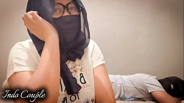 Tonton bokep Indo hot bikin ngaceng abis.