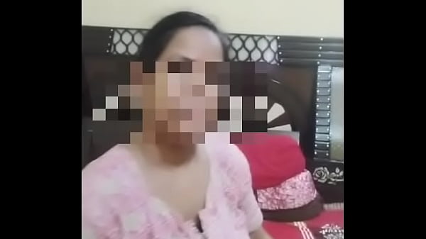 Desi Bhai Ki Pyasi Bhabhi, Garmi Mein Taras Gayi