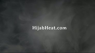 Bos Arab ketat digebukin bareng-bareng di kantor