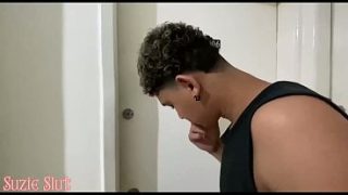 Mamãe safada fode gostoso com amigo do filho – video completo no red