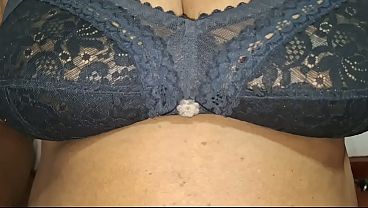 Tonton video super panas montok ibu Asia seksi bikin makin bernafsu