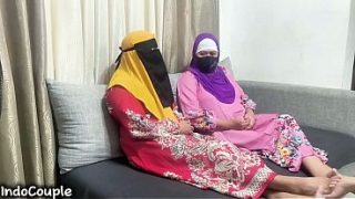 Video Bokep Lesbian Indo Terbaru, Ngewe Hot Saling Jilat