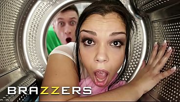 VIDEO NGEBOKEP LIAR – Cewek-Cewek Macet Di Jalan, Akhirnya Ngentot Sampai Keras, Kumpulan Bintang Brazzers Paling Hot