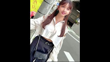 Majalah model setengah Filipina setengah Jepang umur 18 tahun, siap bikin lo ngiler dengan tubuh manisnya.