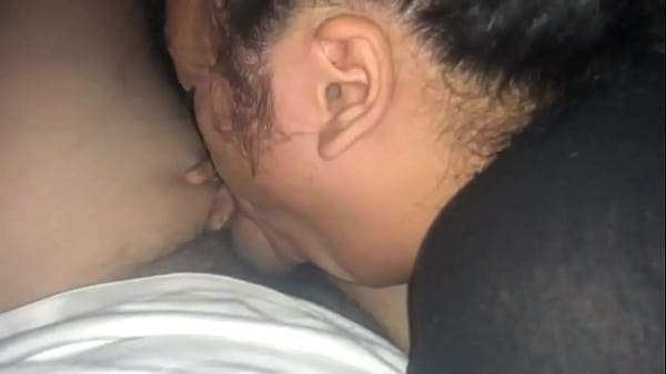 Cewek Asia super horny, siap digenjot kapan aja.